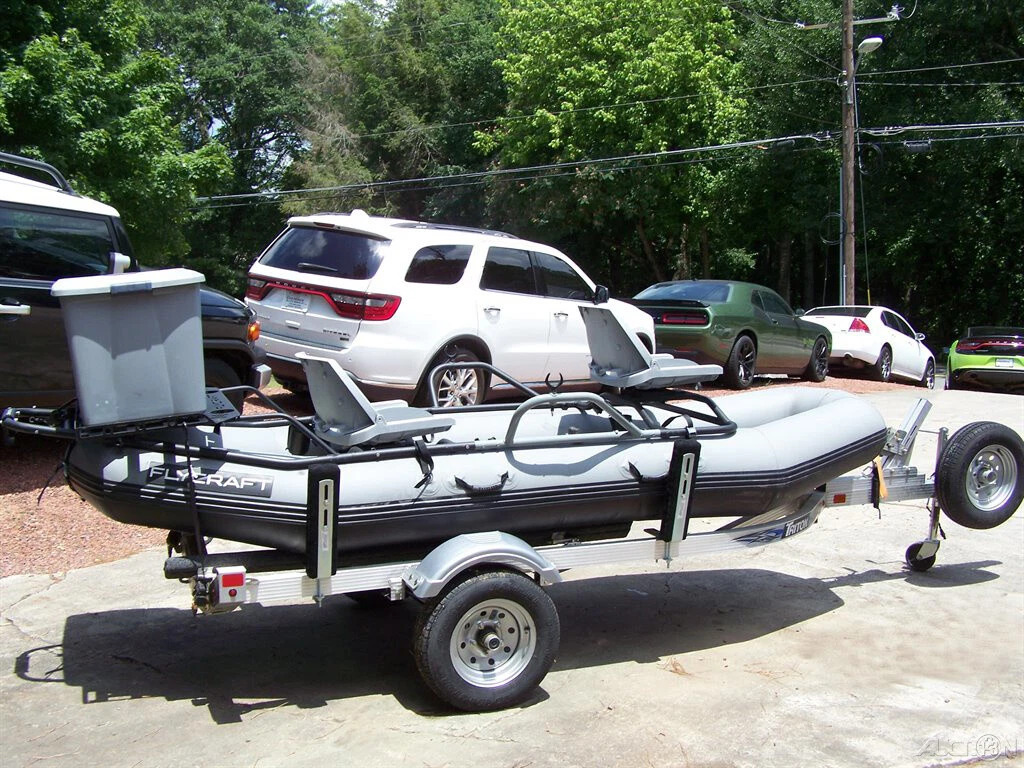 2019 Stealth 2.0 Flycraft Fishing BOAT WITH Trailer