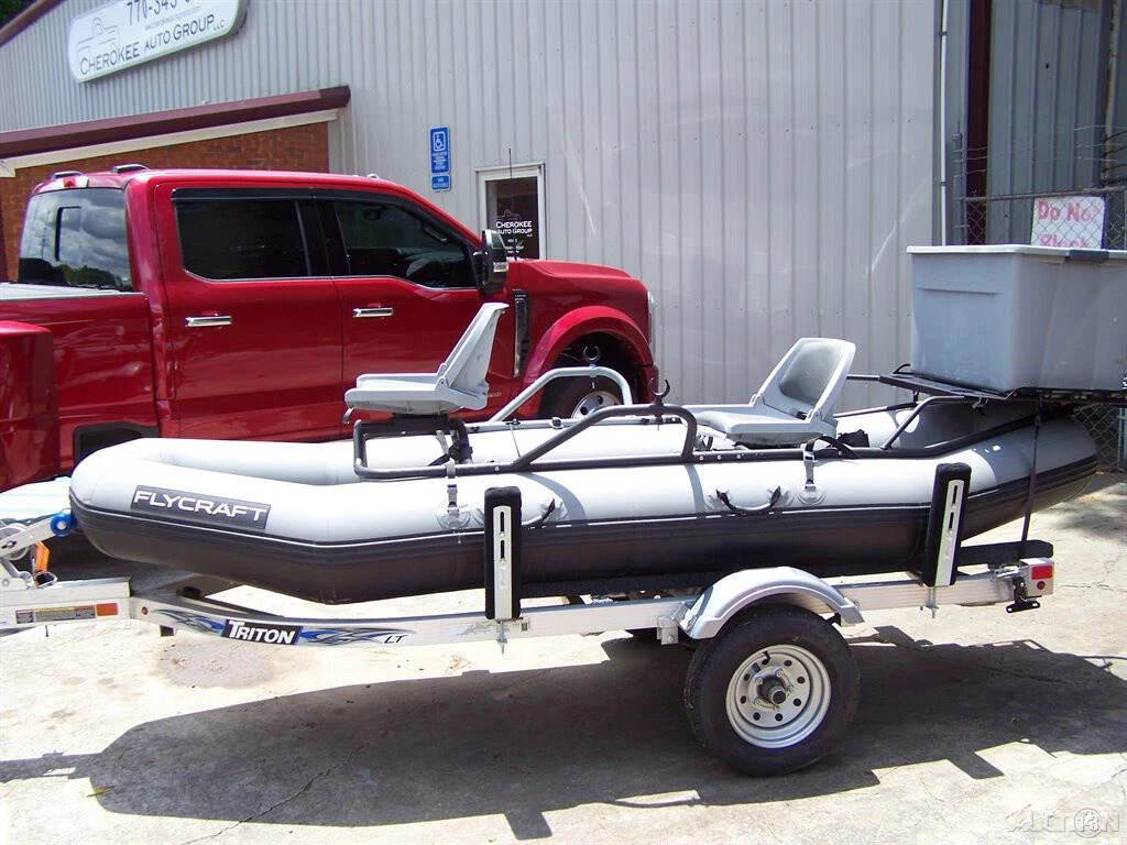 2019 Stealth 2.0 Flycraft Fishing BOAT WITH Trailer